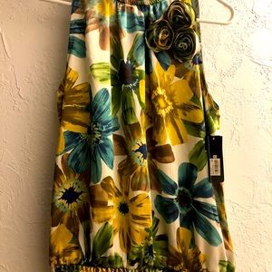 BCX XL Juniors. Cute top.  Rich colors.